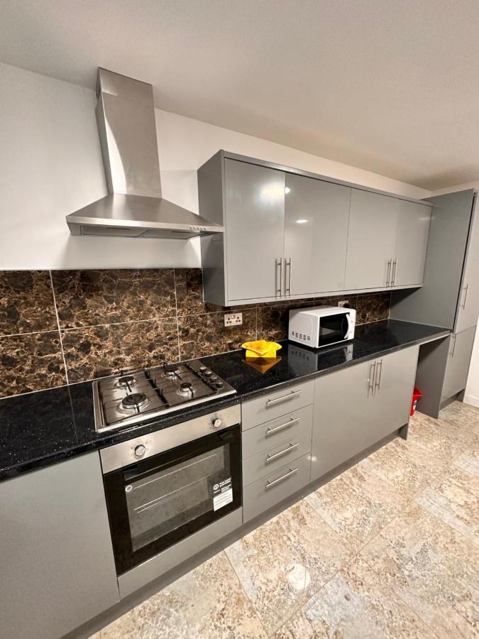 Canary Wharf Single Double And En-Suite Rooms Лондон Екстериор снимка