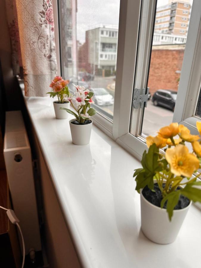 Canary Wharf Single Double And En-Suite Rooms Лондон Екстериор снимка