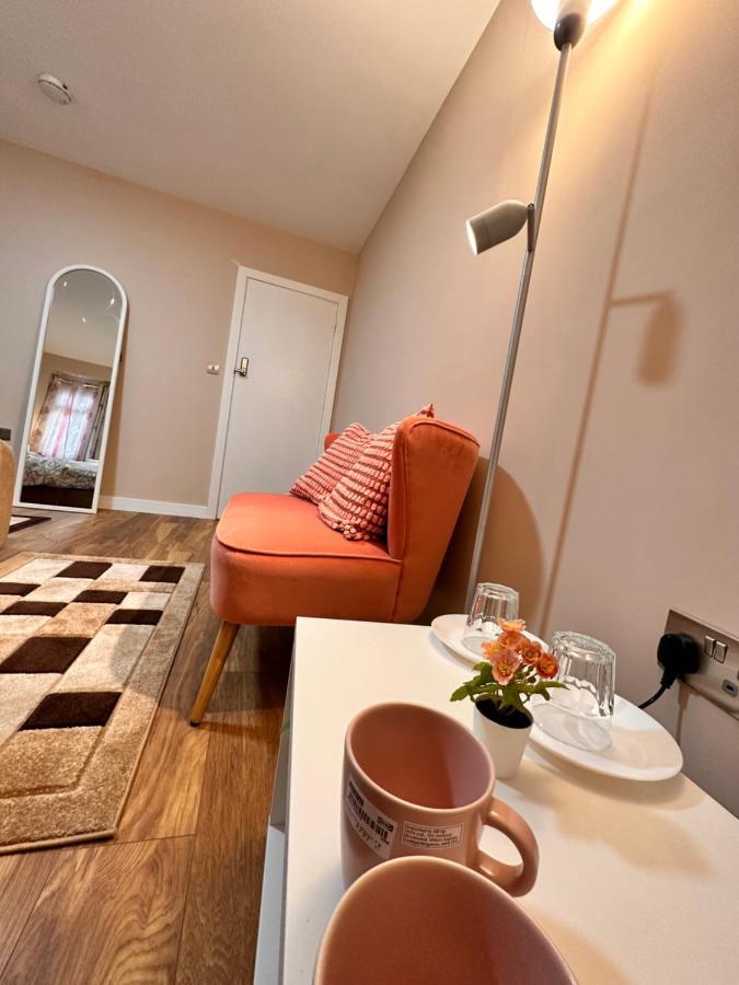 Canary Wharf Single Double And En-Suite Rooms Лондон Екстериор снимка