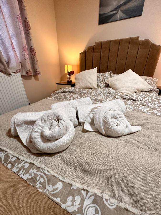 Canary Wharf Single Double And En-Suite Rooms Лондон Екстериор снимка