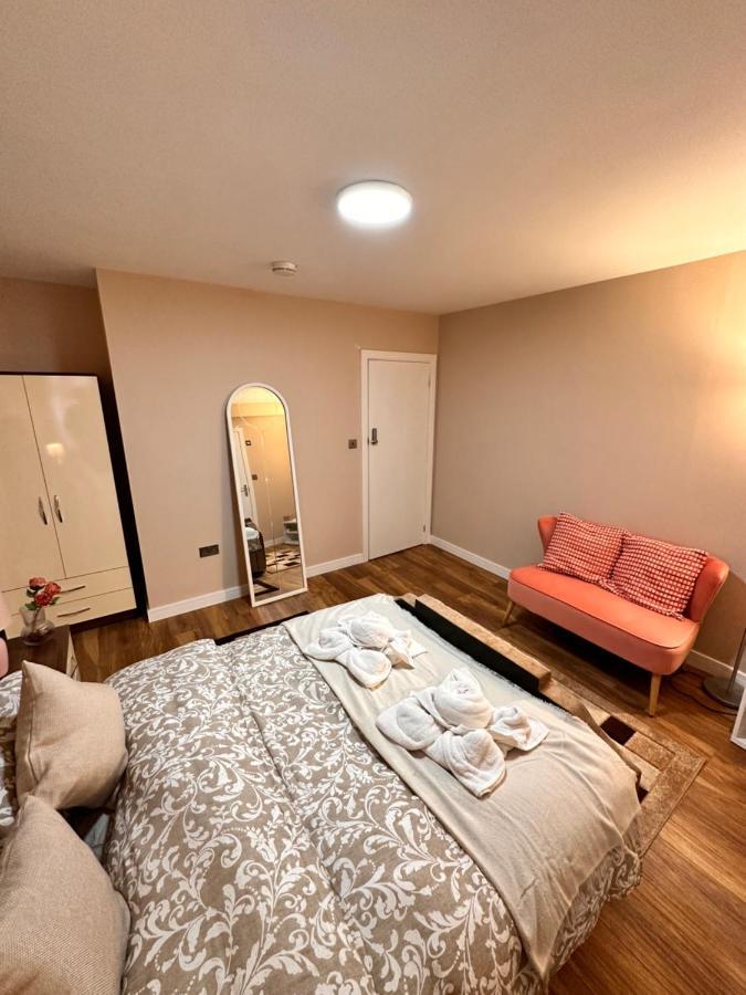 Canary Wharf Single Double And En-Suite Rooms Лондон Екстериор снимка