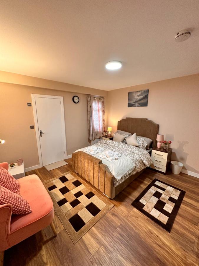Canary Wharf Single Double And En-Suite Rooms Лондон Екстериор снимка