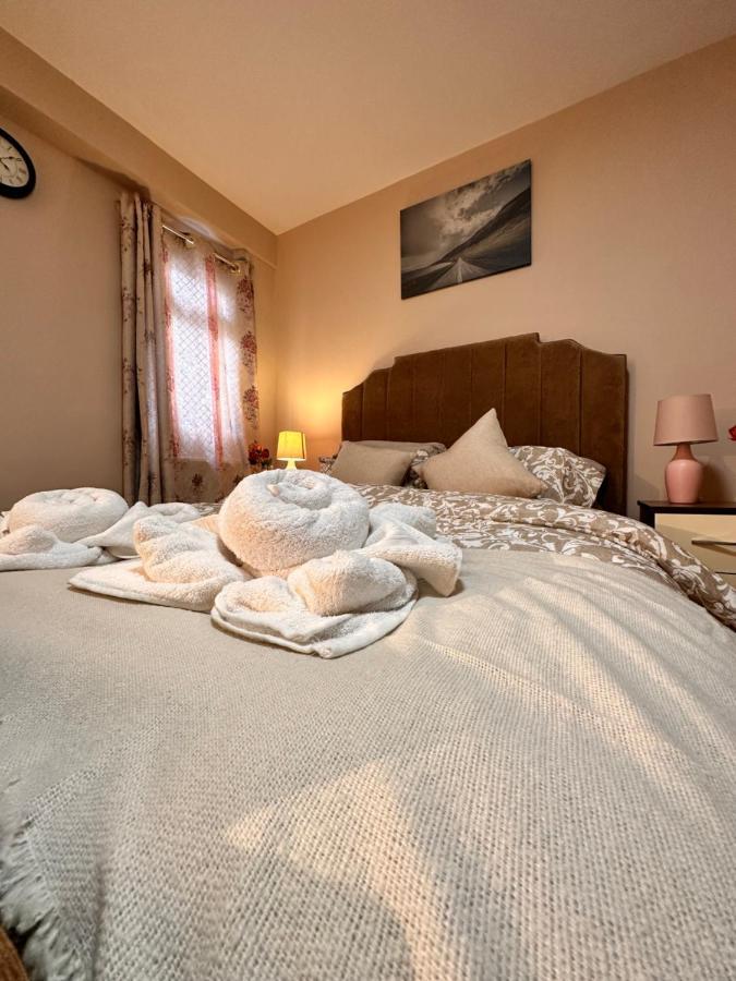 Canary Wharf Single Double And En-Suite Rooms Лондон Екстериор снимка