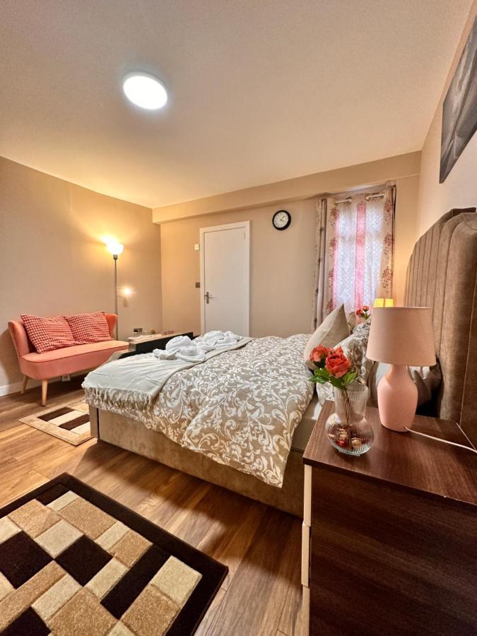 Canary Wharf Single Double And En-Suite Rooms Лондон Екстериор снимка